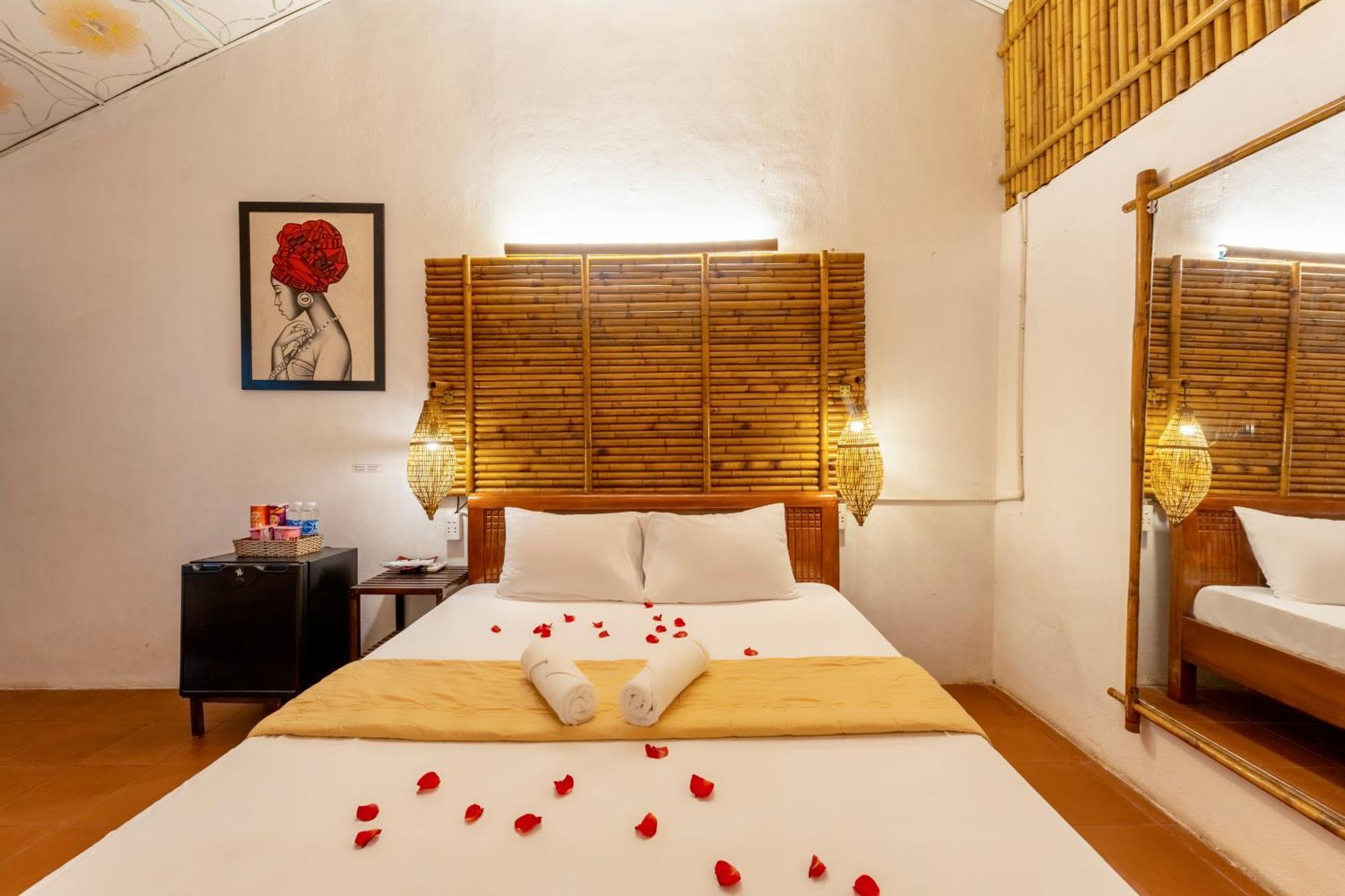 Serendipity Experience Hoi An Old Town Exterior photo