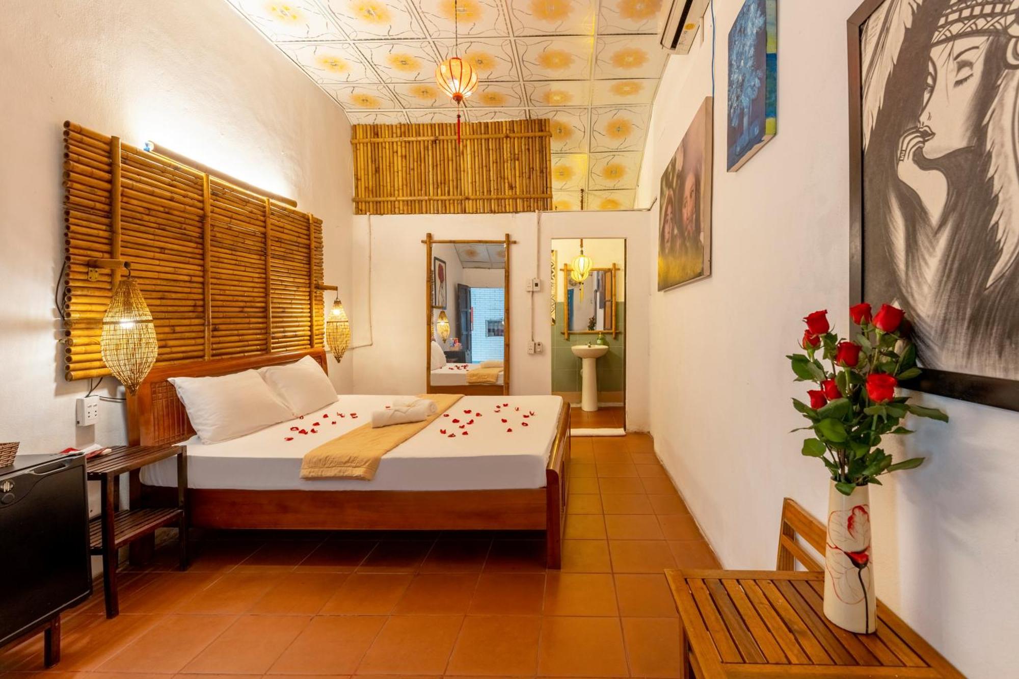 Serendipity Experience Hoi An Old Town Exterior photo